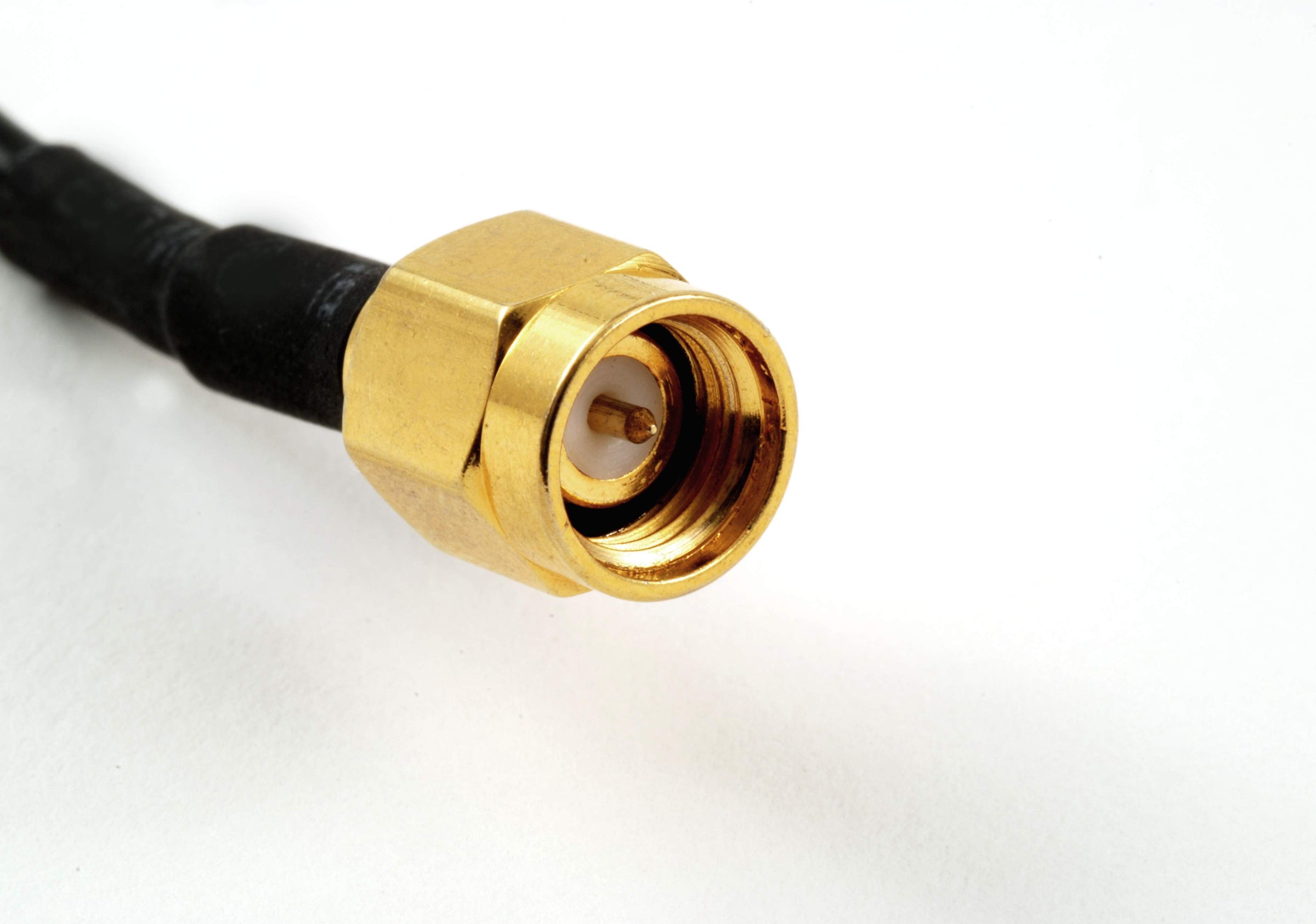 PureFiber® PRO - HDMI et Internet  Câble fibre hybride pré-raccordé a